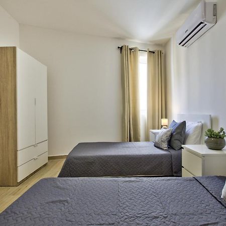 Bastions Seaview Apartments And Duplex Penthouse In Sliema By Shortletsmalta Exterior photo