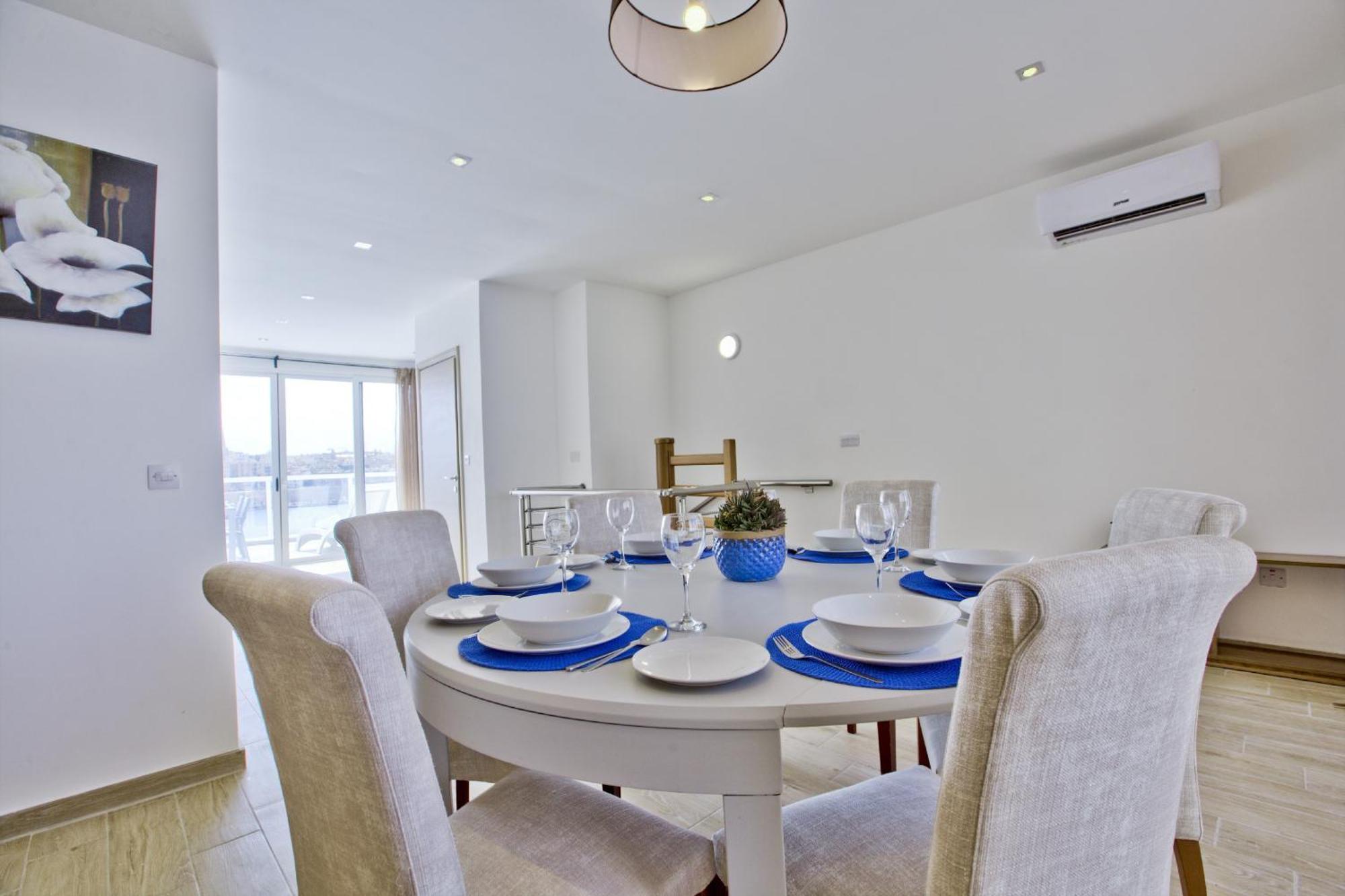 Bastions Seaview Apartments And Duplex Penthouse In Sliema By Shortletsmalta Exterior photo