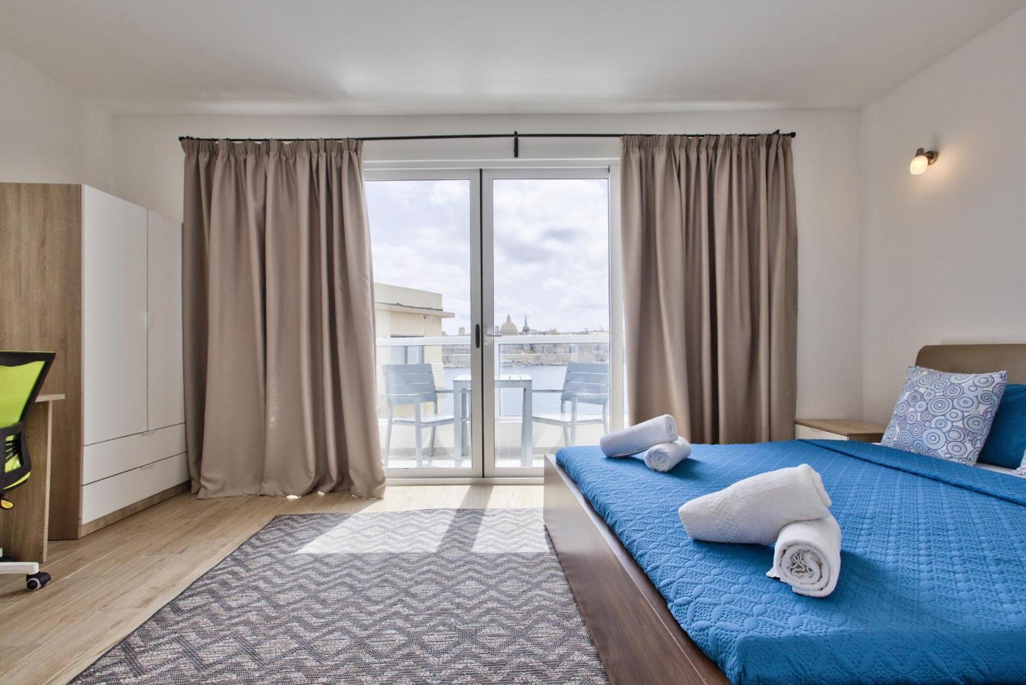 Bastions Seaview Apartments And Duplex Penthouse In Sliema By Shortletsmalta Exterior photo