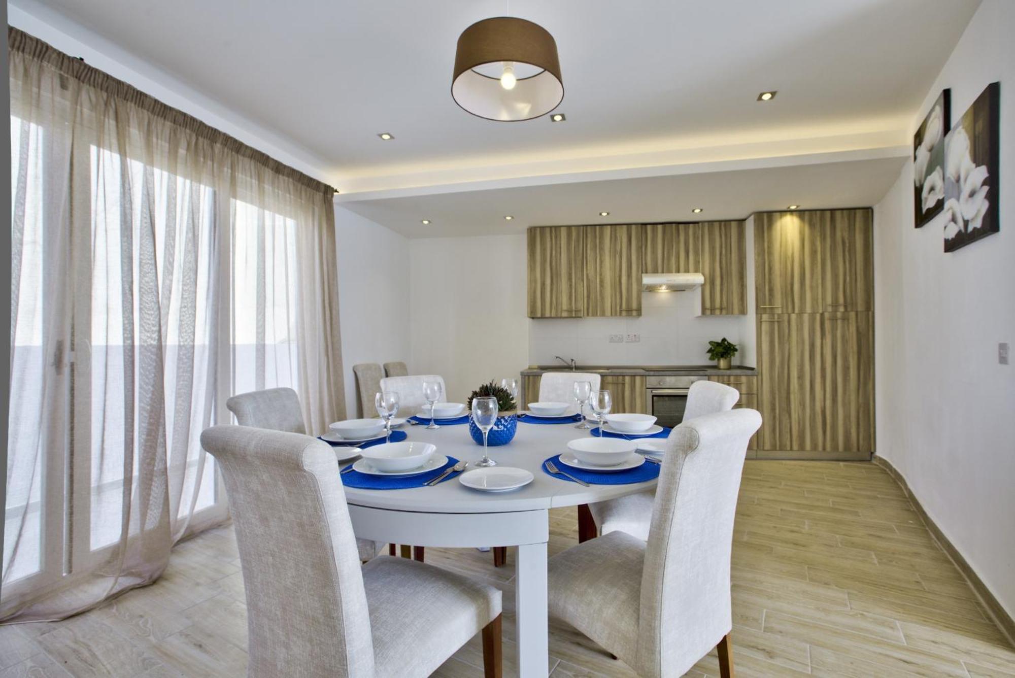 Bastions Seaview Apartments And Duplex Penthouse In Sliema By Shortletsmalta Exterior photo