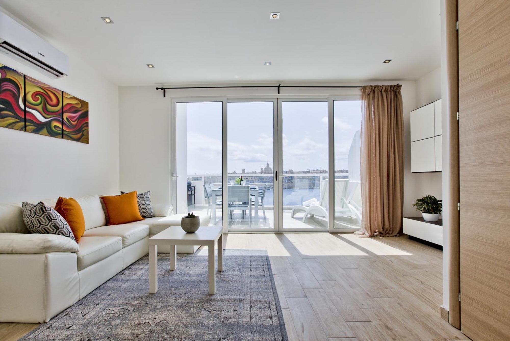 Bastions Seaview Apartments And Duplex Penthouse In Sliema By Shortletsmalta Exterior photo