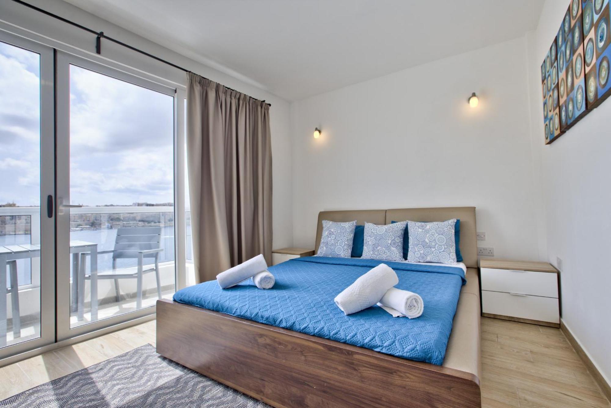 Bastions Seaview Apartments And Duplex Penthouse In Sliema By Shortletsmalta Exterior photo